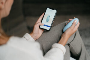 Moonbird ademhalingsapparaat dat hartslagvariabiliteit meet voor ontspanning