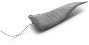 Grijze Withings Sleep Analyzer slaapmat met snoer, door ons beoordeeld als de beste slaaptracker zonder wearable van 2026.