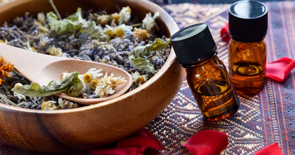 Aromatherapie olie en kruidenextracten voor een betere nachtrust
